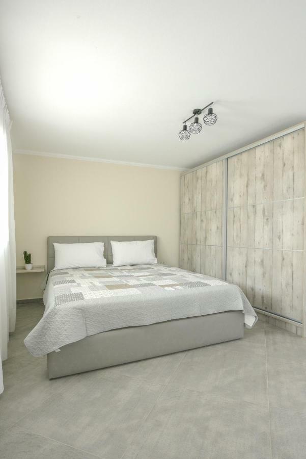 W1 Rooms Kavala Exterior photo